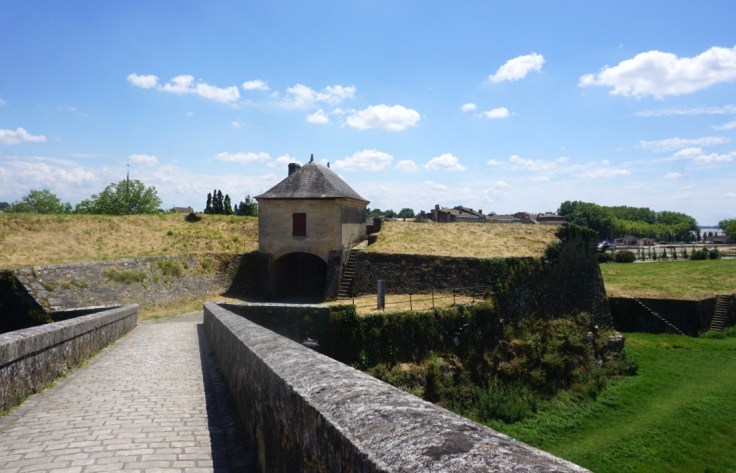 Promenade au sein de la citadelle de Blaye
