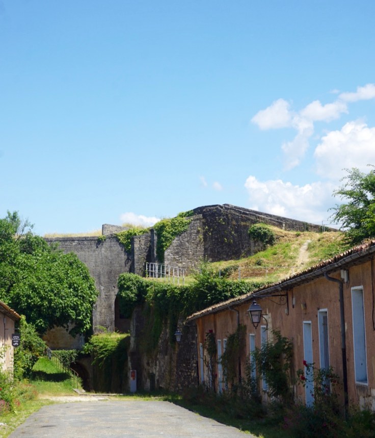 Promenade au sein de la citadelle de Blaye