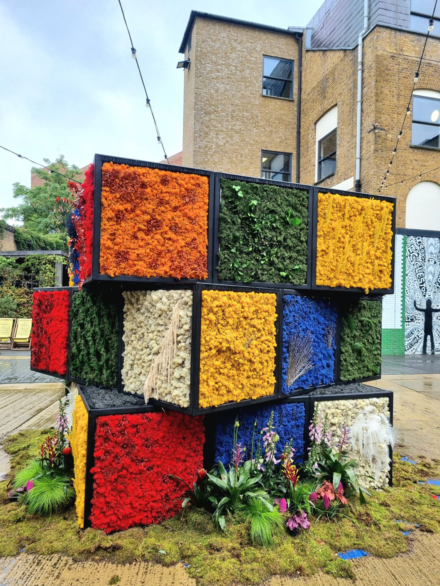 wp-17165652009153530037808077384835